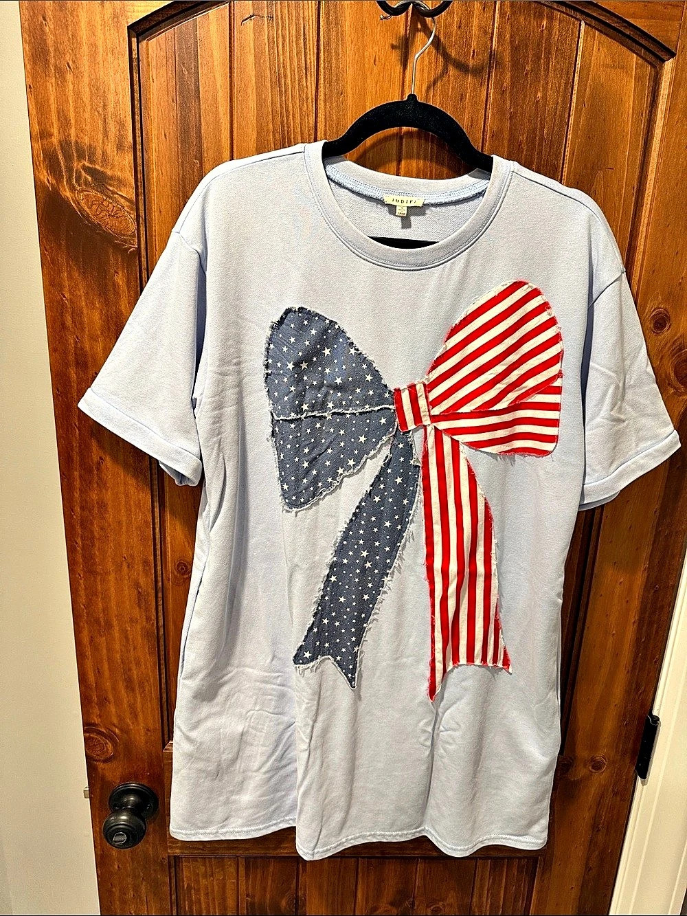 JODIFL Graphic Bow Short Sleeve Tee Size Medium